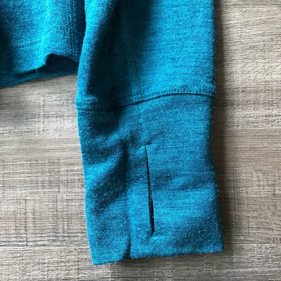 Nike Long-Sleeve, XS - Picture 2 of 4